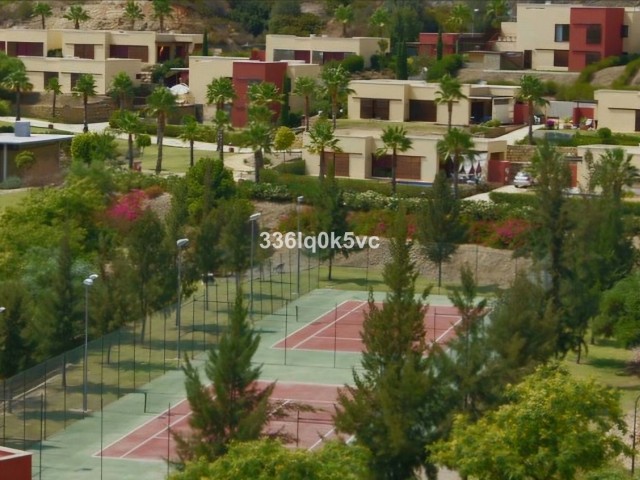 3 Bedrooms Villa in Benahavís