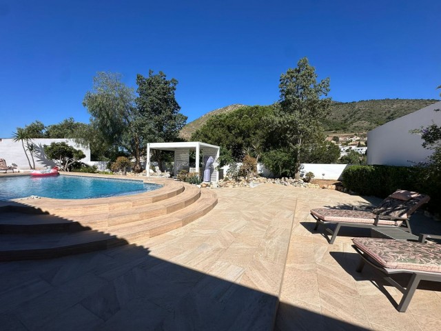 4 Bedrooms Villa in Benalmadena
