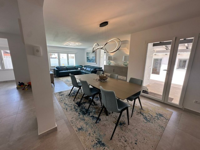 4 Bedrooms Villa in Benalmadena