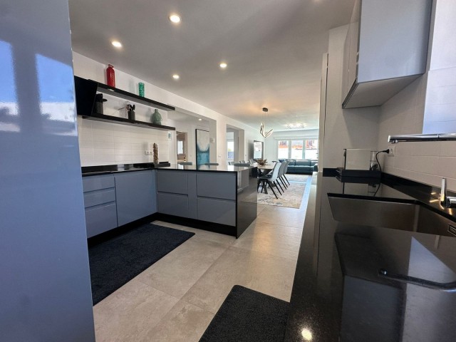 4 Bedrooms Villa in Benalmadena