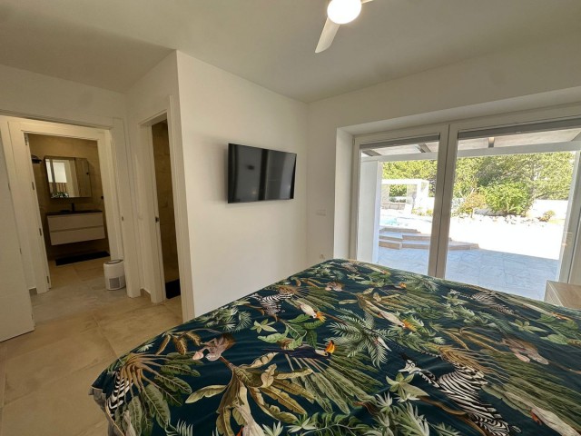 4 Bedrooms Villa in Benalmadena