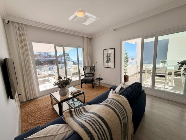 3 Bedrooms Apartment in Benahavís