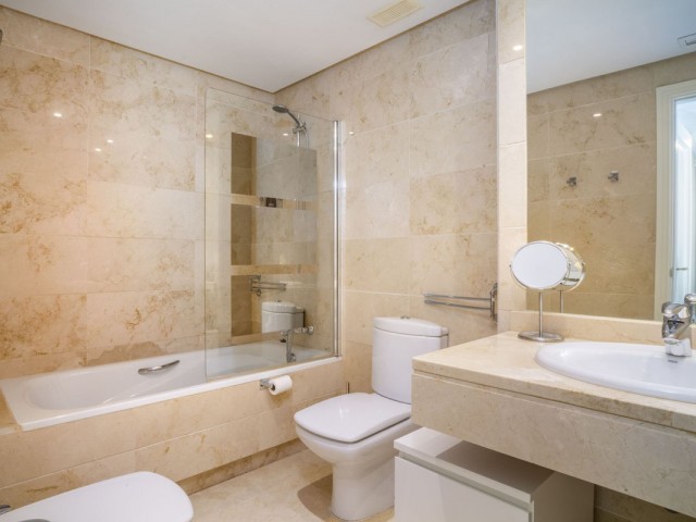 Apartment, Puerto Banús, R5364052