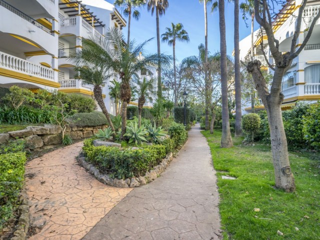 2 Bedrooms Apartment in Puerto Banús