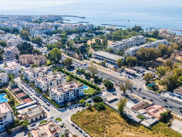 Commercial in Puerto Banús