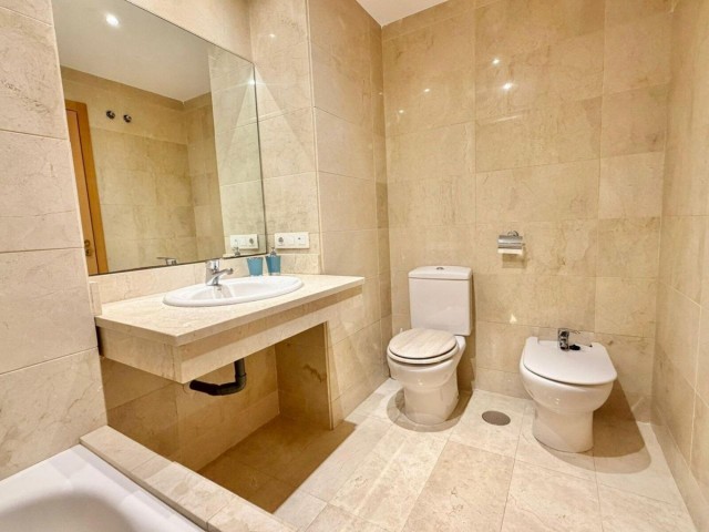 Appartement avec 2 Chambres  à Estepona