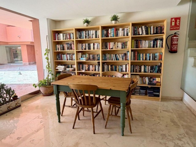 Appartement avec 2 Chambres  à Estepona