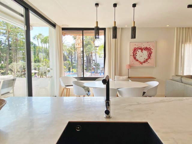 3 Bedrooms Apartment in Puerto Banús