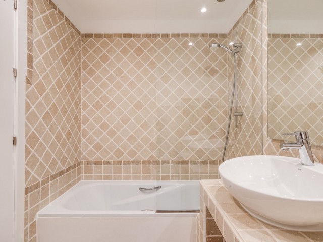 Appartement avec 2 Chambres  à Estepona