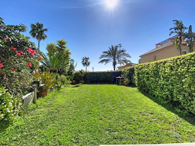 3 Bedrooms Townhouse in Estepona