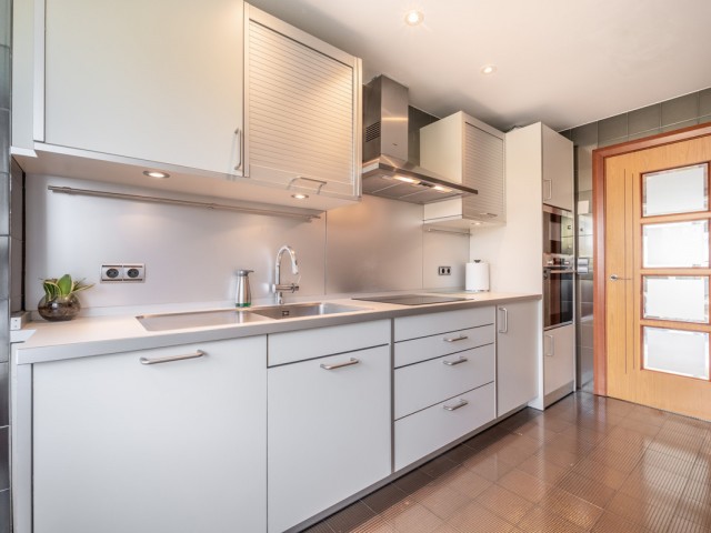 3 Bedrooms Apartment in Puerto Banús