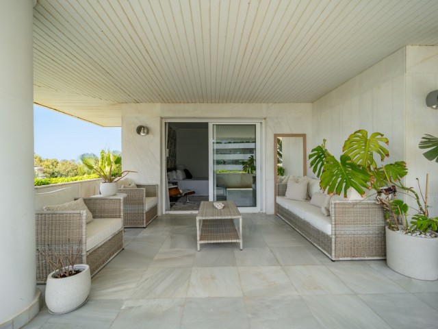 3 Bedrooms Apartment in Puerto Banús
