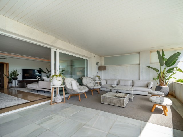 3 Bedrooms Apartment in Puerto Banús