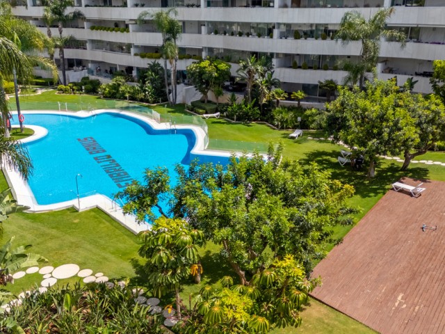 3 Bedrooms Apartment in Puerto Banús