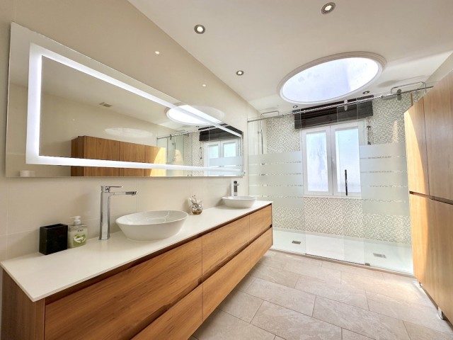 Penthouse in Estepona