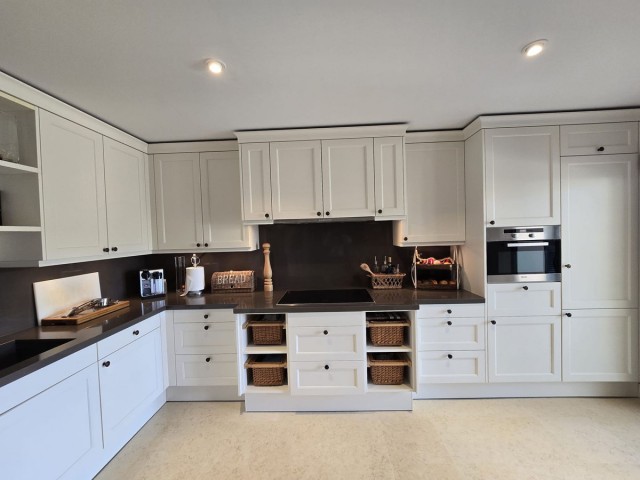 2 Bedrooms Apartment in Benahavís