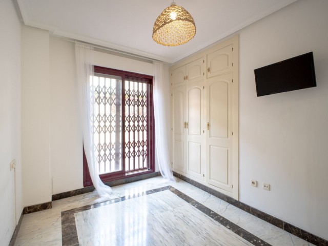 2 Bedrooms Apartment in Benalmadena