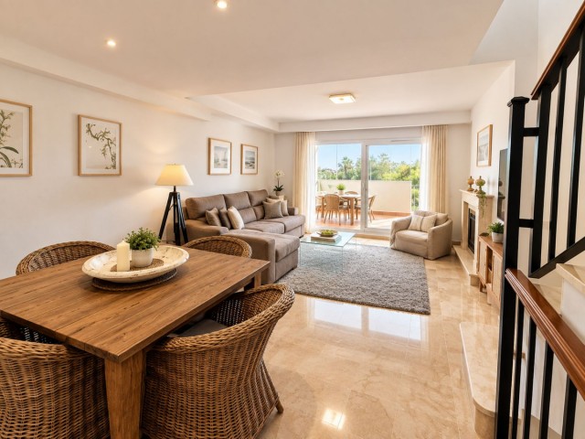 Townhouse, Cabopino, R5365018