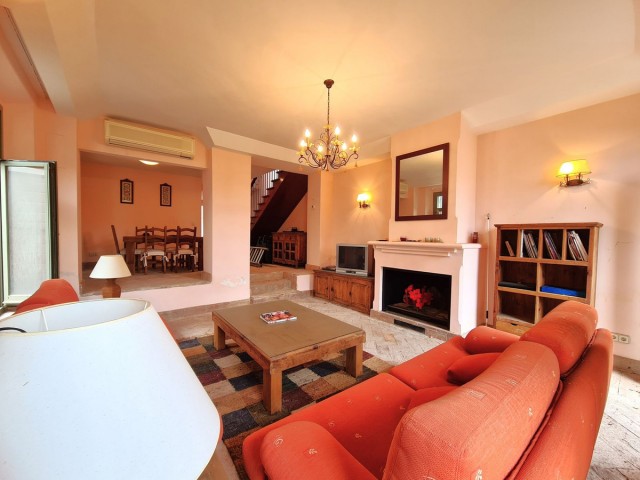 3 Bedrooms Townhouse in Sotogrande