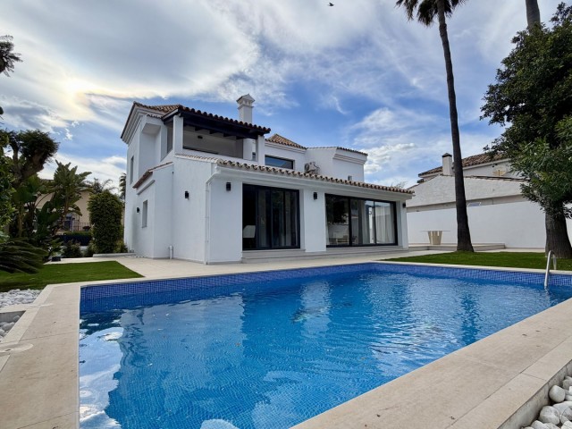 Villa, Puerto Banús