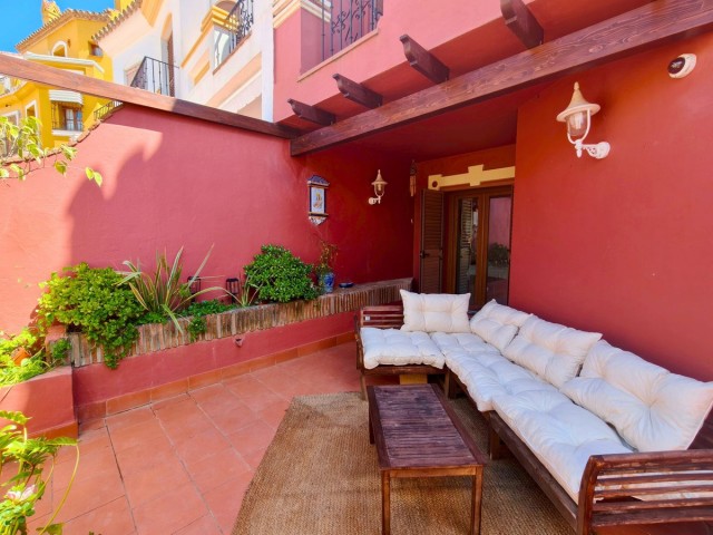 3 Slaapkamer Rijtjeshuis in La Alcaidesa