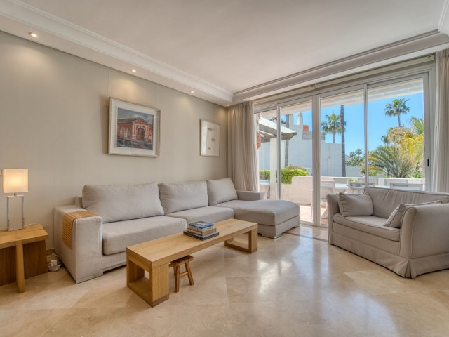 3 Bedrooms Apartment in Puerto Banús