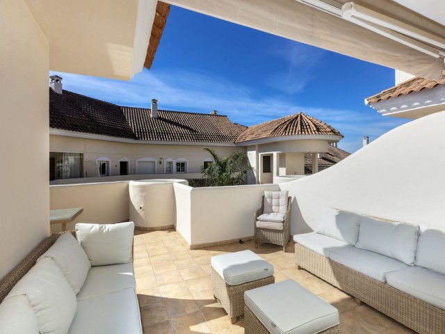 2 Bedrooms Apartment in Nueva Andalucía