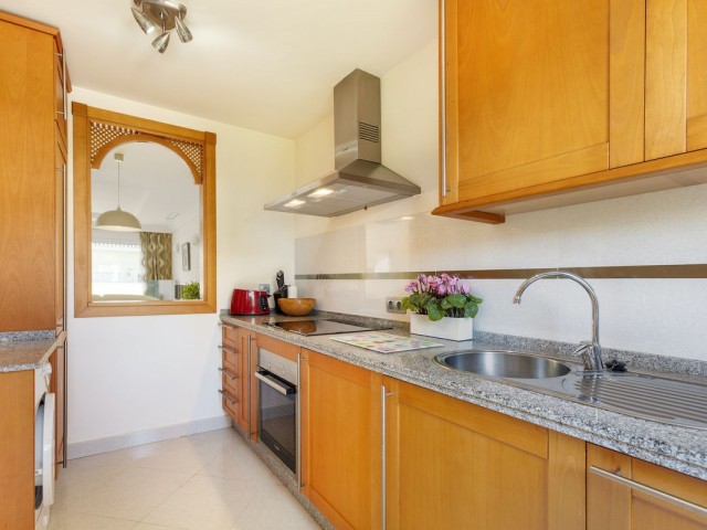 2 Bedrooms Apartment in Nueva Andalucía