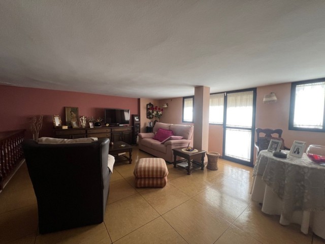6 Schlafzimmer Villa in Estepona