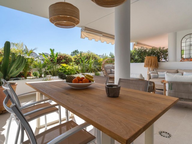 2 Bedrooms Apartment in Nueva Andalucía