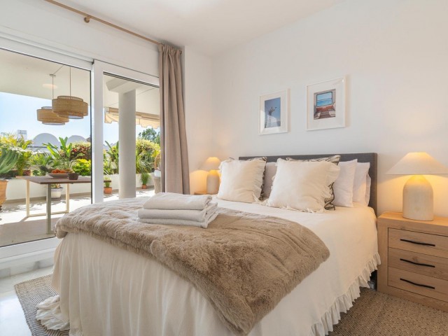2 Bedrooms Apartment in Nueva Andalucía