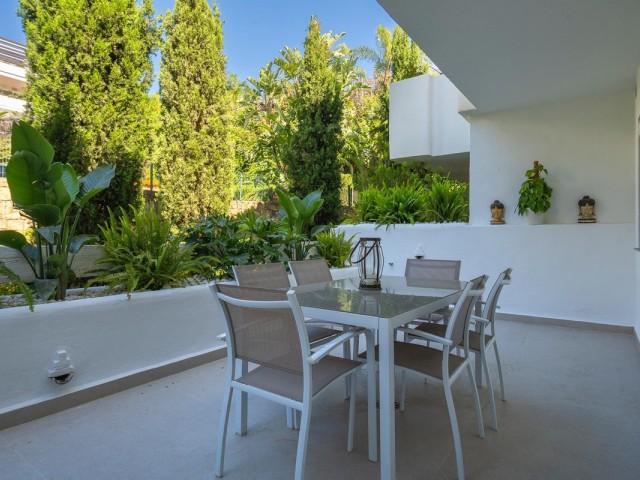 2 Bedrooms Apartment in Nueva Andalucía