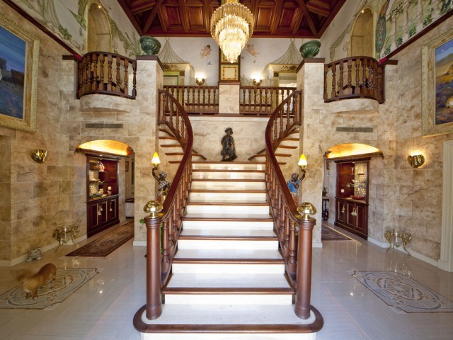 6 Bedrooms Villa in Nueva Andalucía