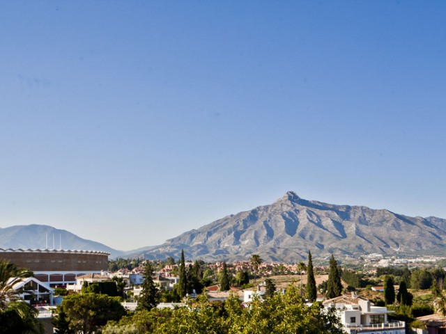 6 Bedrooms Villa in Nueva Andalucía