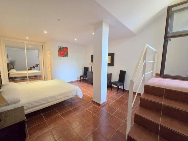 3 Bedrooms Apartment in Casares