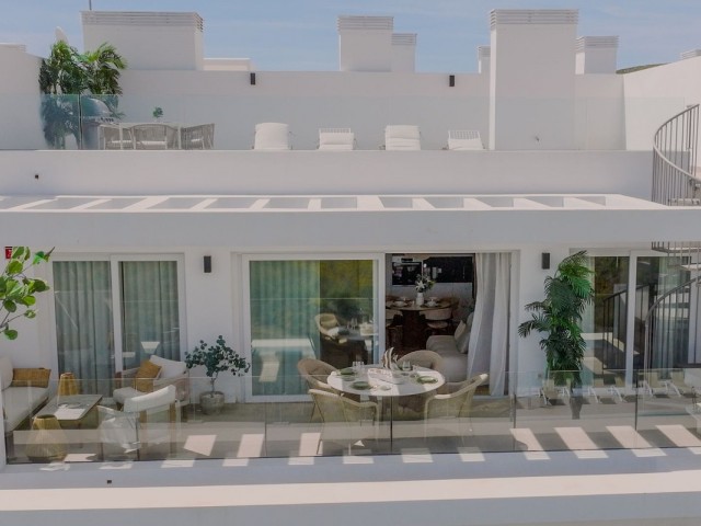 2 Bedrooms Apartment in Estepona