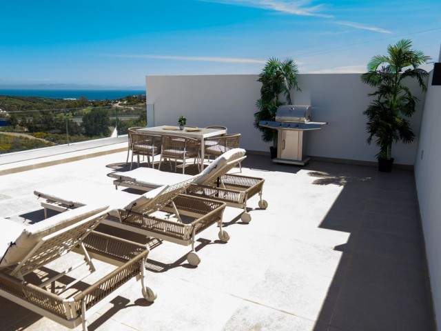 2 Bedrooms Apartment in Estepona