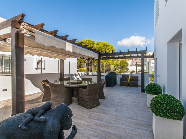 Takvåning i Elviria