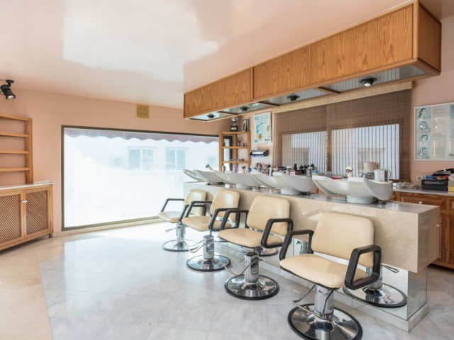 Commercial in San Pedro de Alcántara