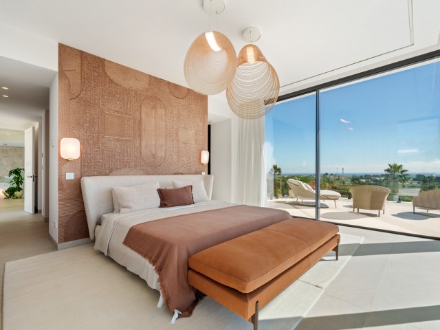 5 Bedrooms Villa in Benahavís