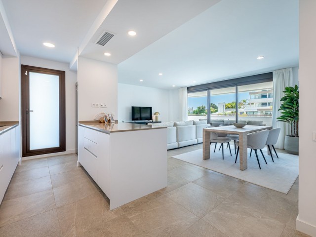 3 Bedrooms Apartment in Estepona