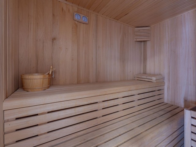 3 Bedrooms Apartment in Estepona