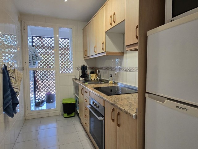 Apartment, Nueva Andalucia, R5345995