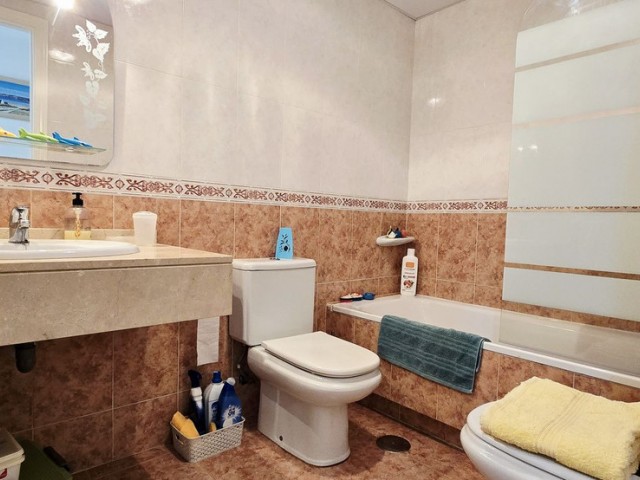 2 Bedrooms Apartment in Nueva Andalucía