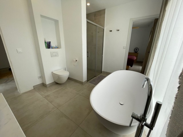 3 Bedrooms Villa in Estepona