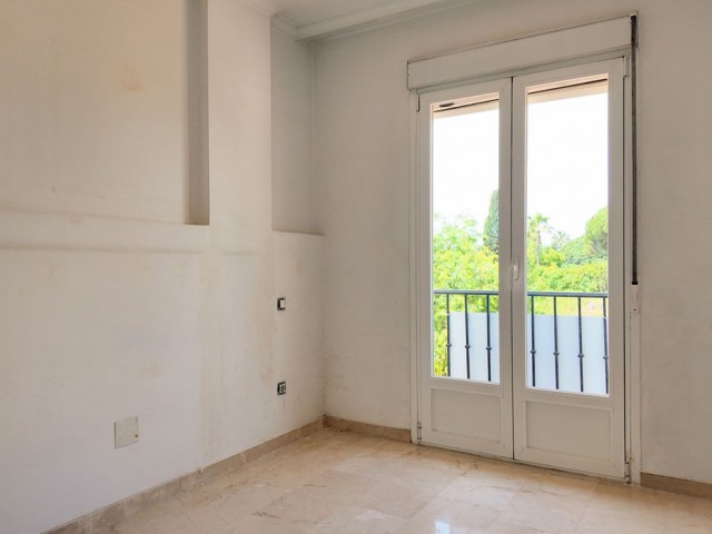 4 Schlafzimmer Reihenhaus in San Pedro de Alcántara