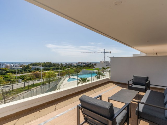 2 Bedrooms Apartment in Estepona