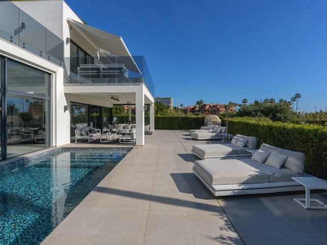 4 Schlafzimmer Villa in Los Monteros