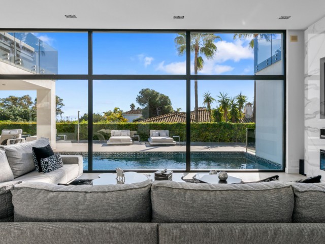 4 Schlafzimmer Villa in Los Monteros