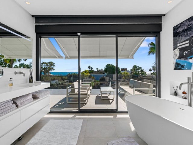 4 Schlafzimmer Villa in Los Monteros